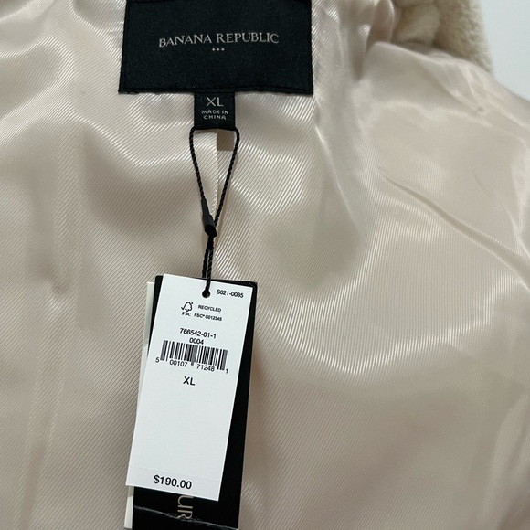 NWT Banana Republic Vintage Faux fur Jacket in Transition Cream - Picture 6 of 10